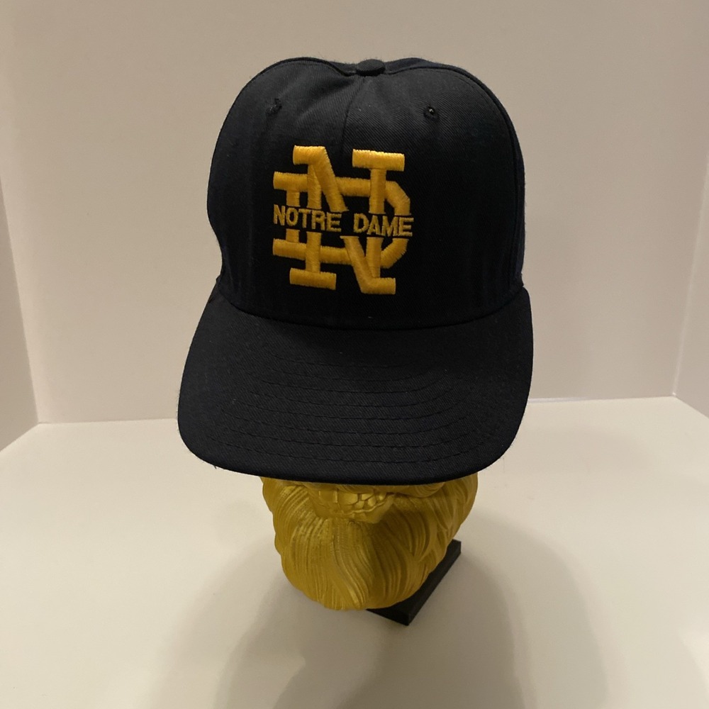Vintage Notre Dame Fighting Irish Pro Line Hat Cap Fitted 7 Made in USA